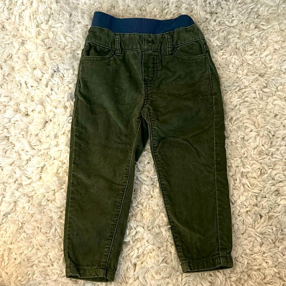Classic Prep Elastic Waist Corduroy Pants. Size 2T.